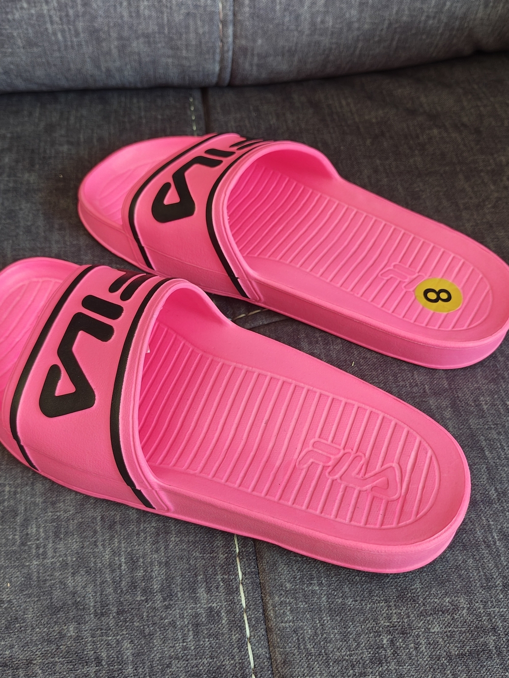 Size 8 FILA Women’s Pink Slide Sandals #KJ25